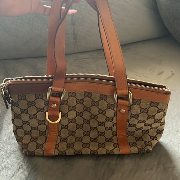 Real Authentic Gucci Purse - Picture 5 of 5
